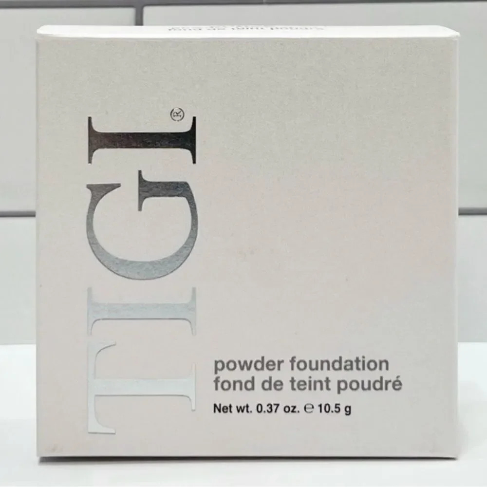 TIGI Cosmetics Entice Powder Foundation - Picture 4 of 4